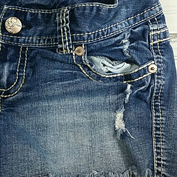 Maurices Jean Shorts - Picture 5 of 7